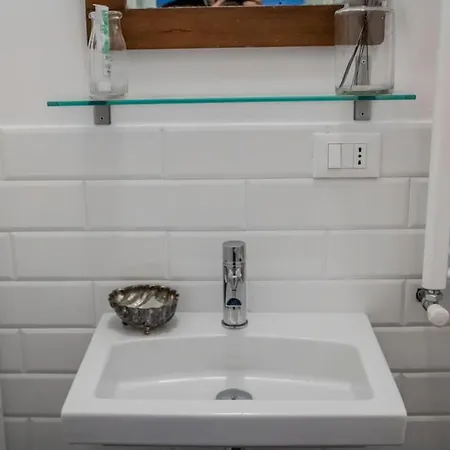 Bottega Delle Arti Nocleg ze śniadaniem 3*