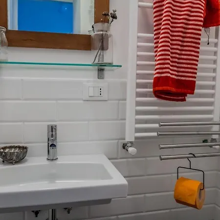 Bottega Delle Arti 3*